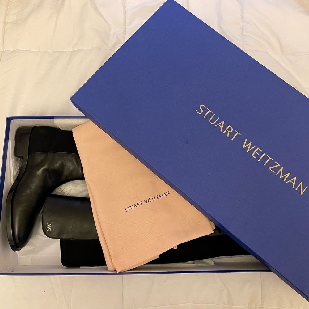 BRAND NEW Stuart Weitzman Keelan City Boot in Black Leather (Women’s Size 9)